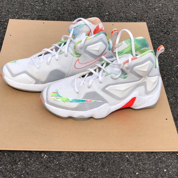 LeBron Easter 13 - Picture 3 of 4